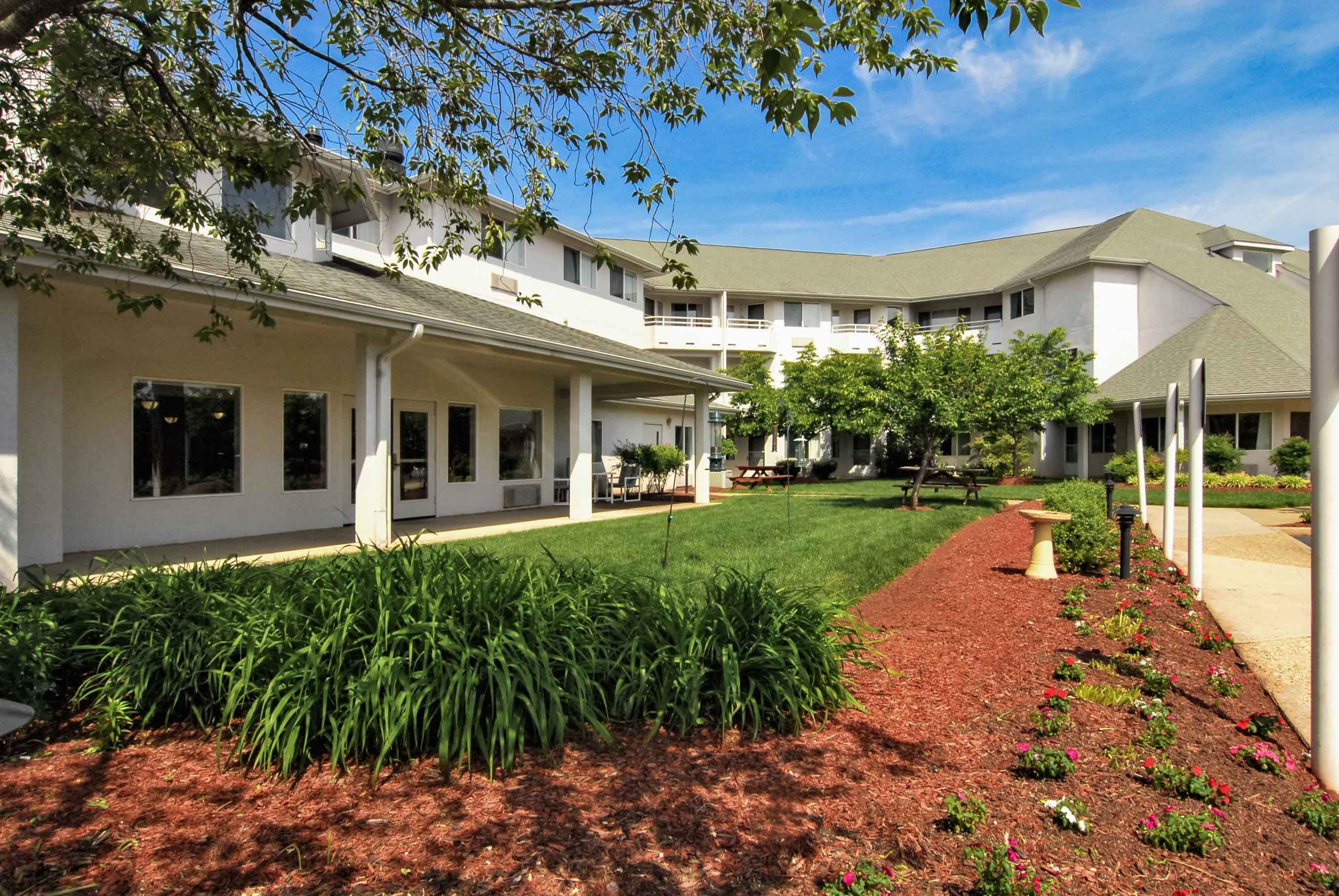 The Fairmont by Barclay House 3