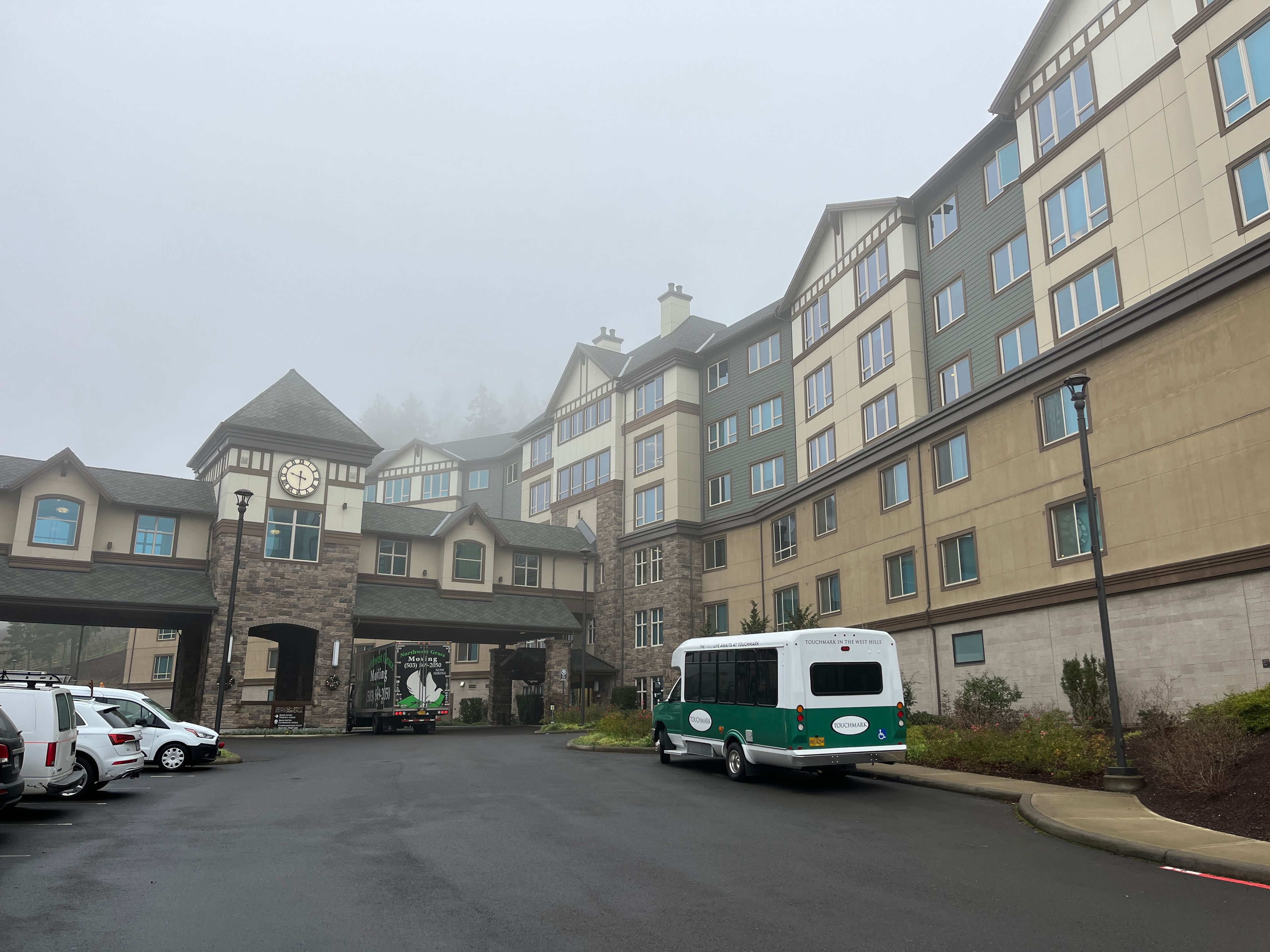 Touchmark In The West Hills 4