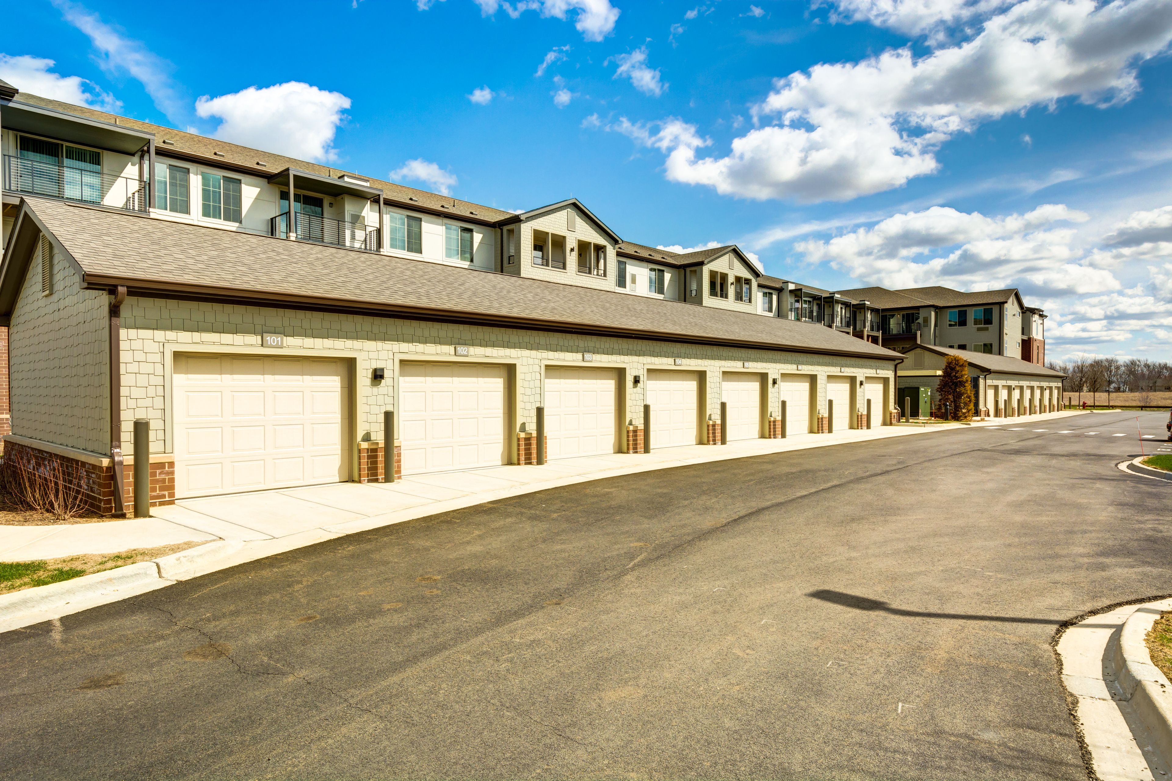 The Oaks at Algonquin Senior Living 4