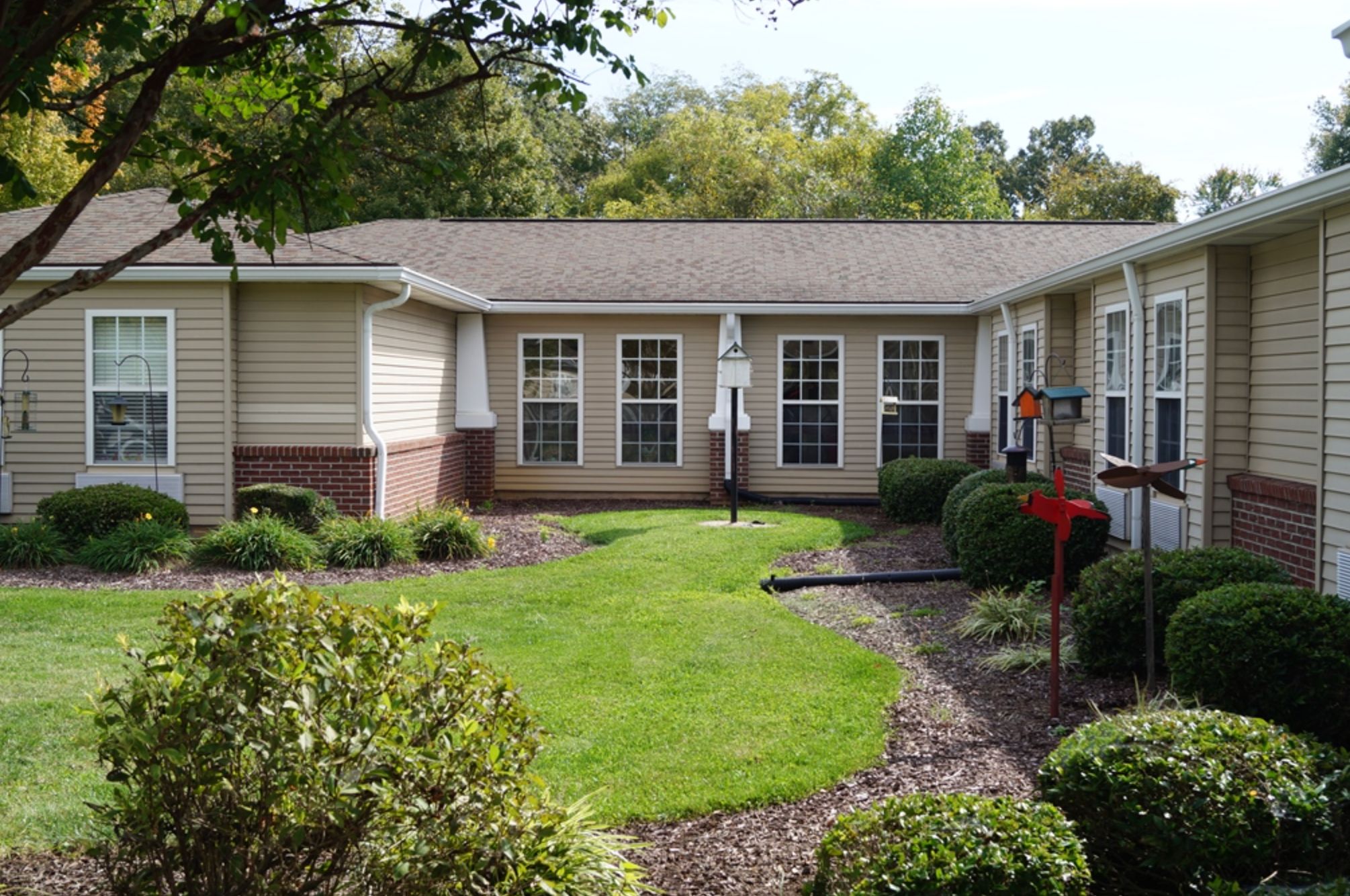 Somerset Court Of Mocksville 1