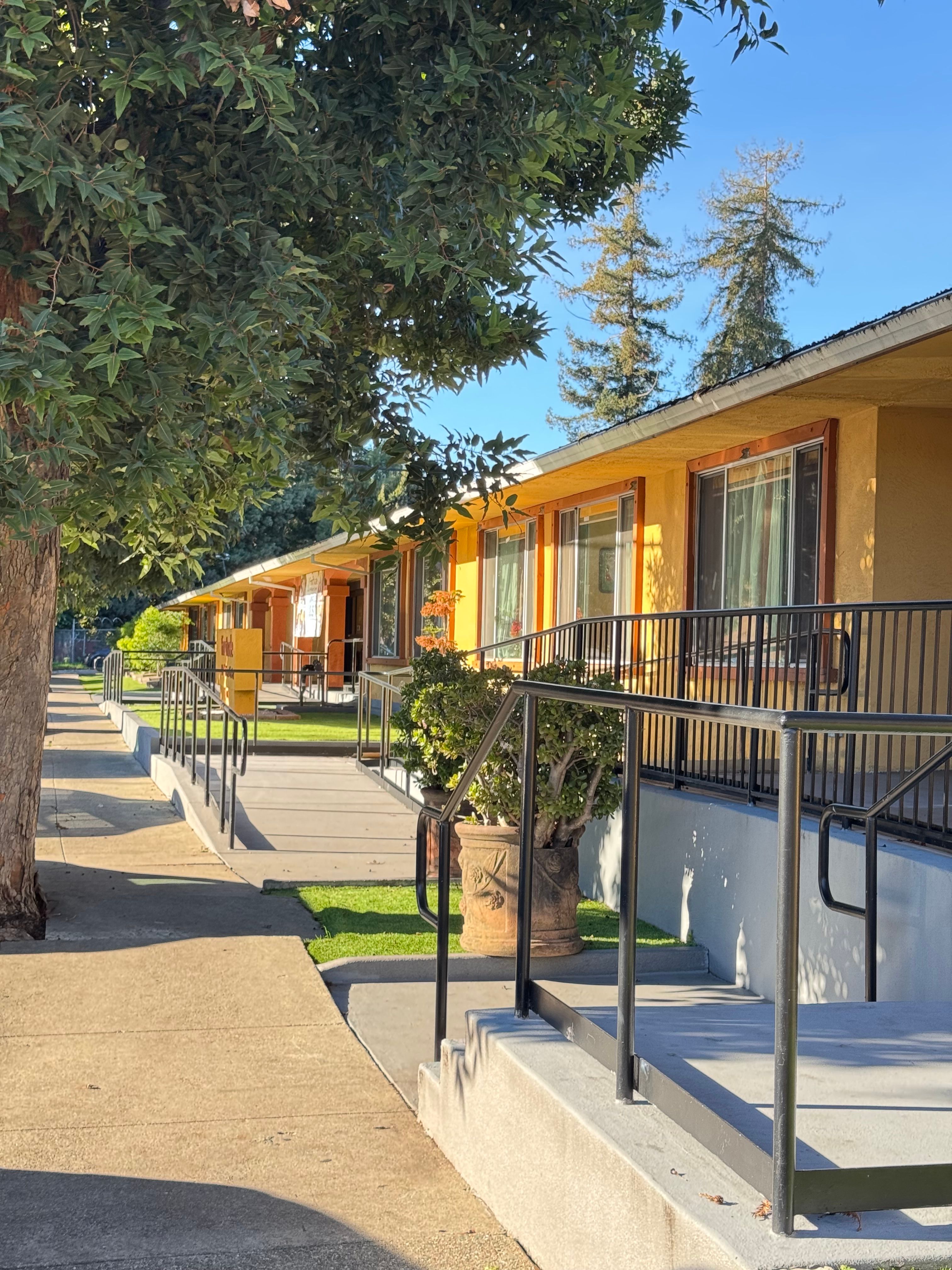 Fruitvale Healthcare Center 4