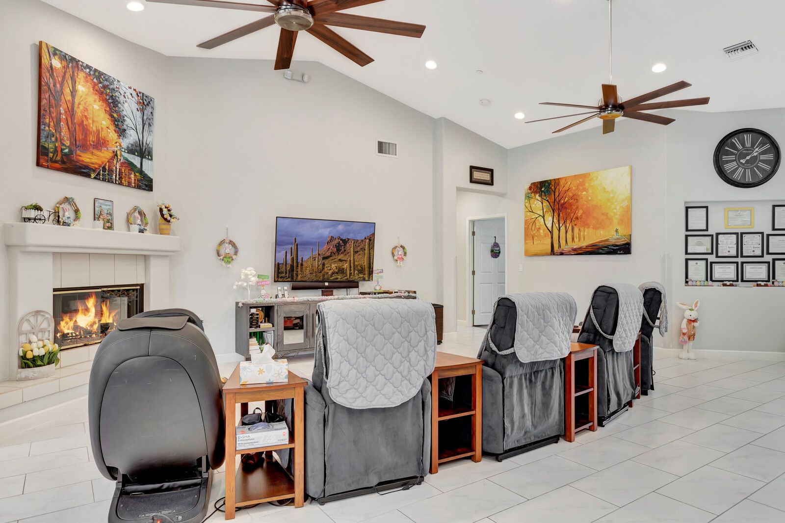 Paradise West Assisted Senior Living 4