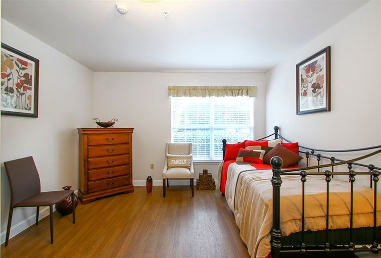 Carriage House Senior Living Community 2