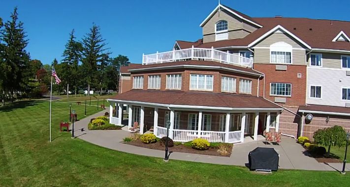 Bishop's Commons At St. Luke 4