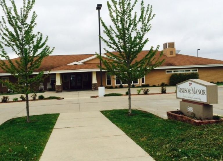 Windsor Manor Indianola 1