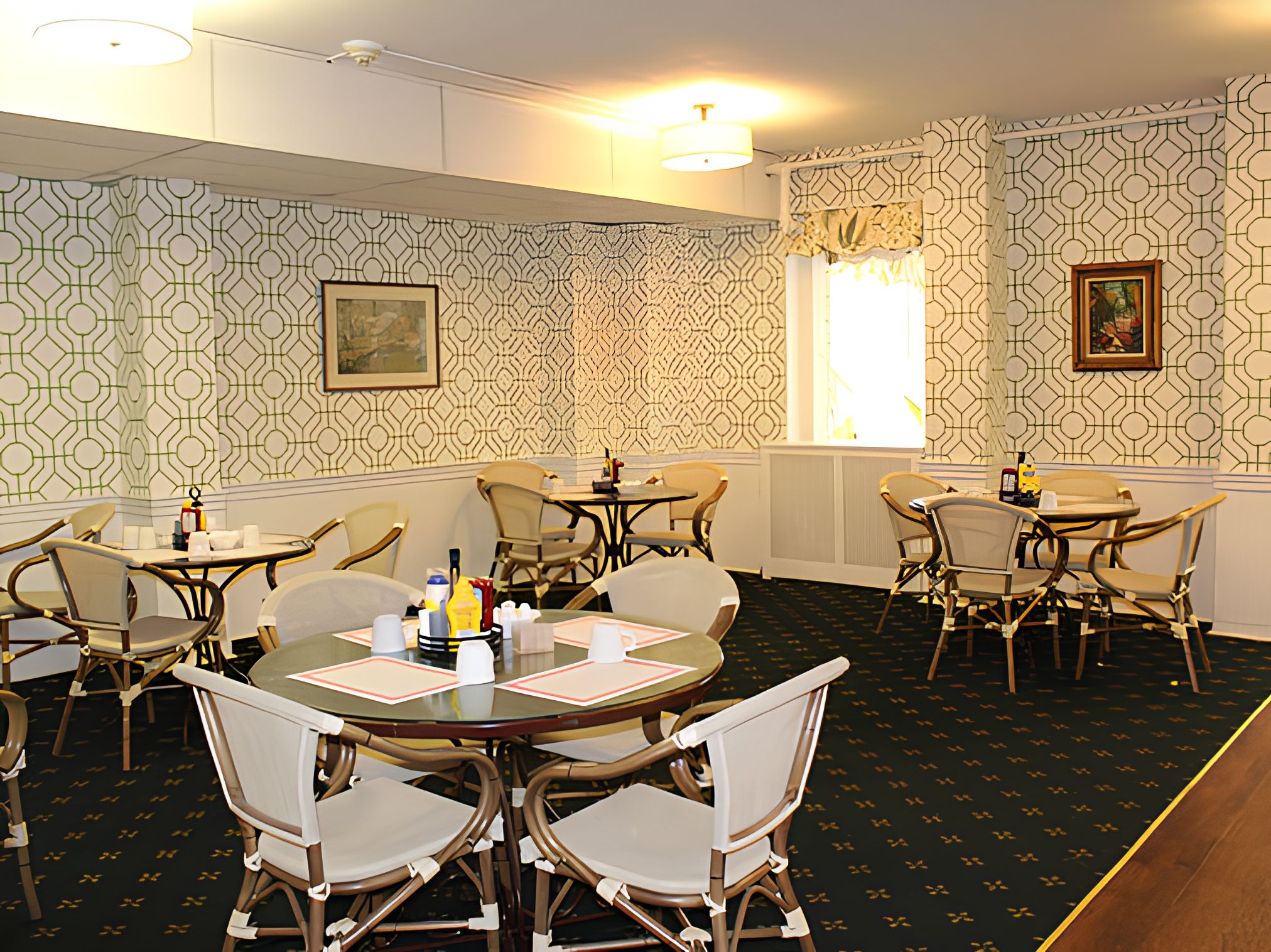 The Courtyards Adult Care 3