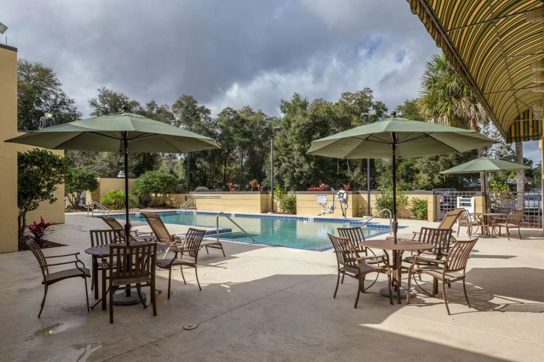 Grand Villa Of DeLand 4