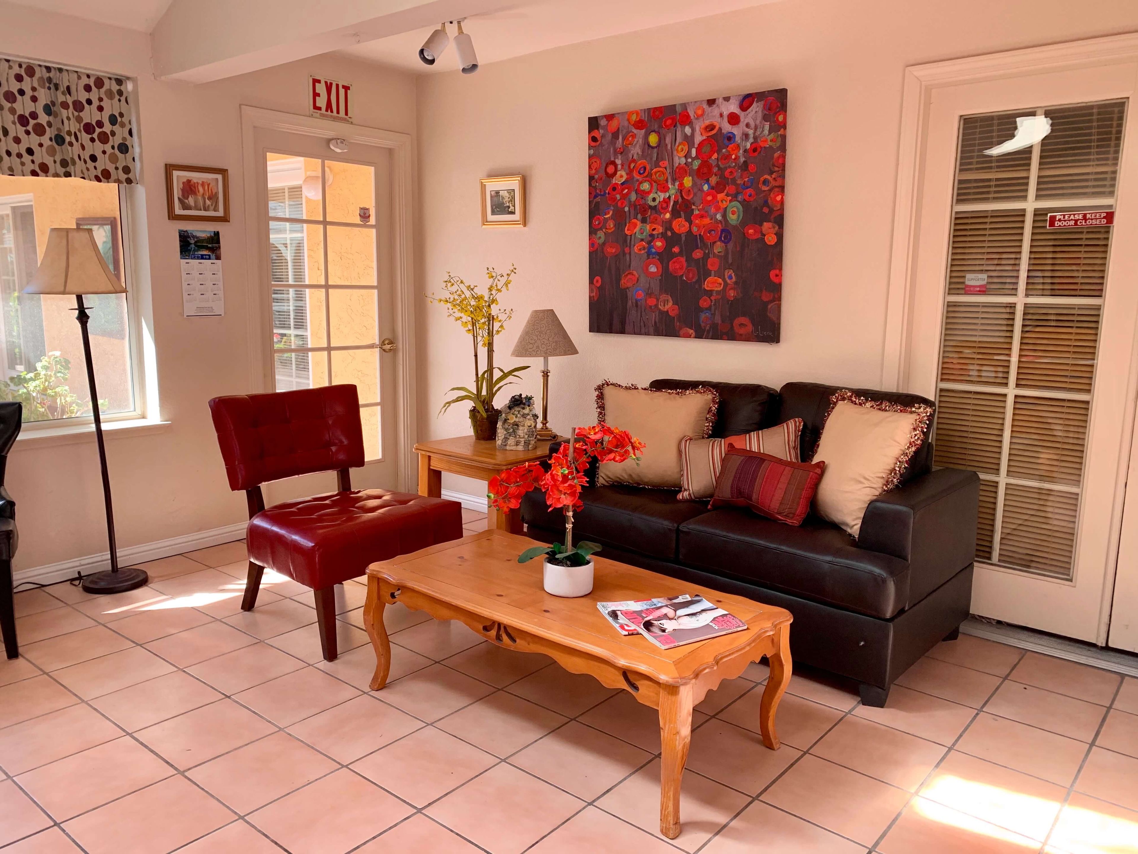 Whispering Pines Inn 3