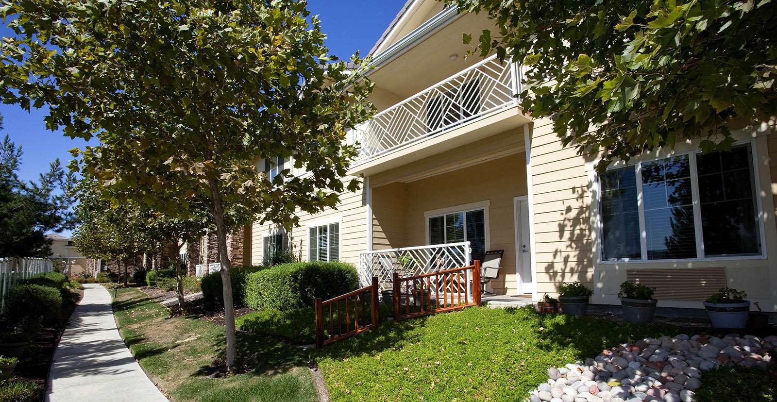 Holiday Simi Hills 3