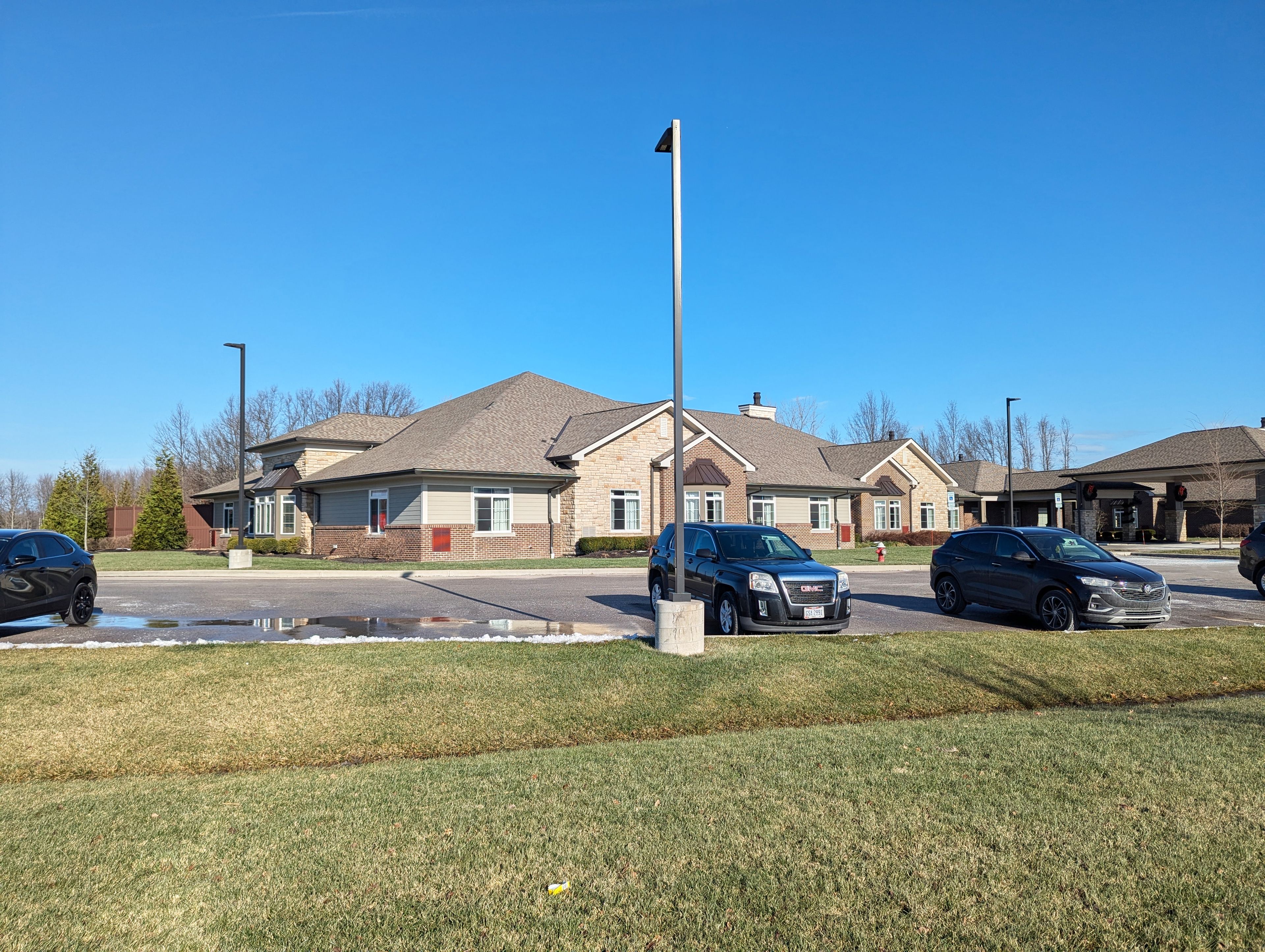 Ganzhorn Suites of Avon 4