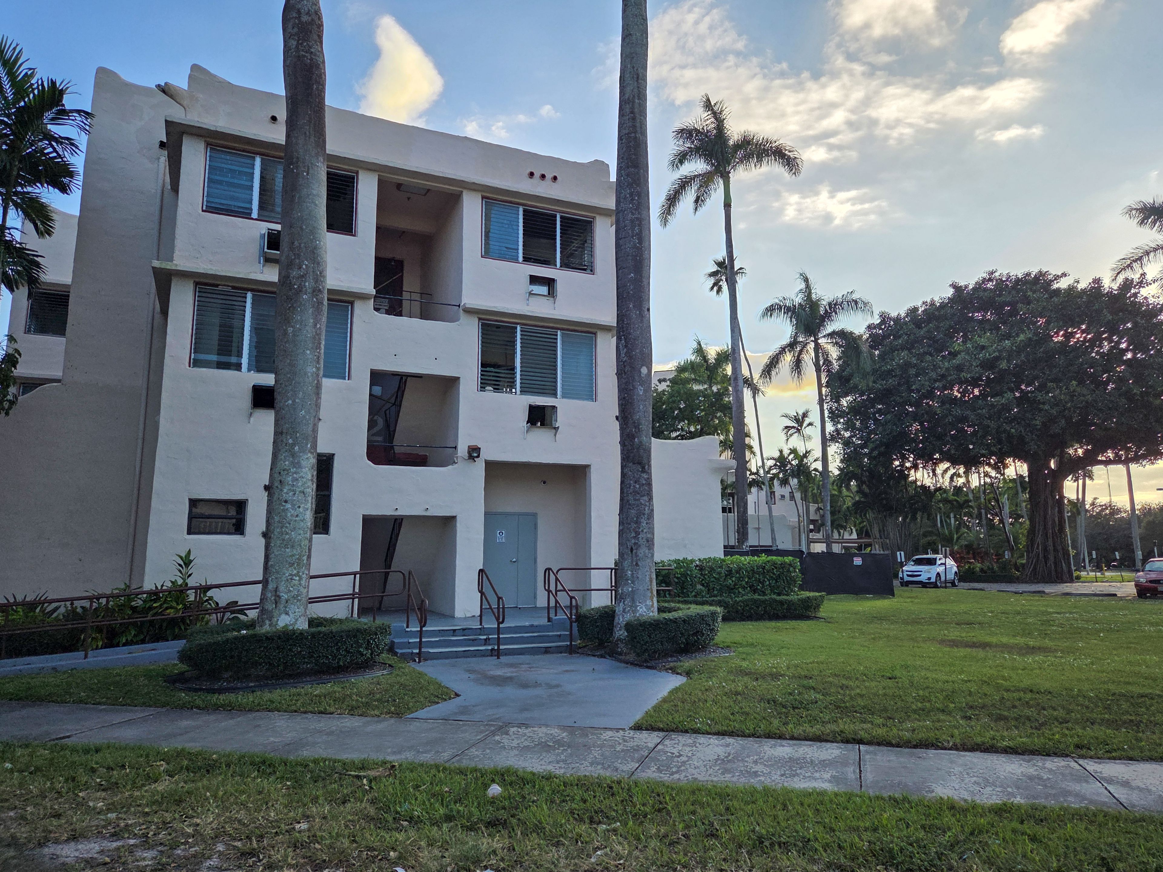 Miami Springs Nursing and Rehabilitation Center 1