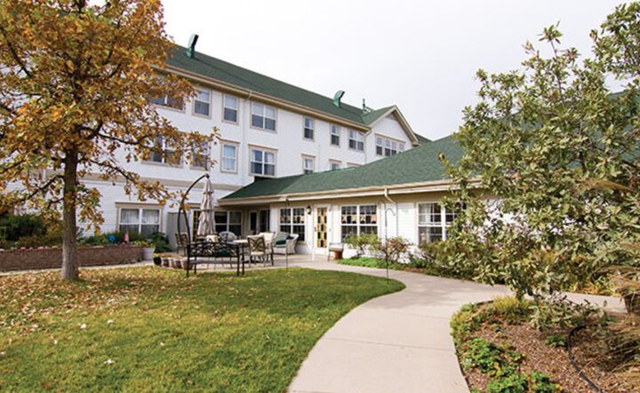 Woodlake Legacy Senior Living 3