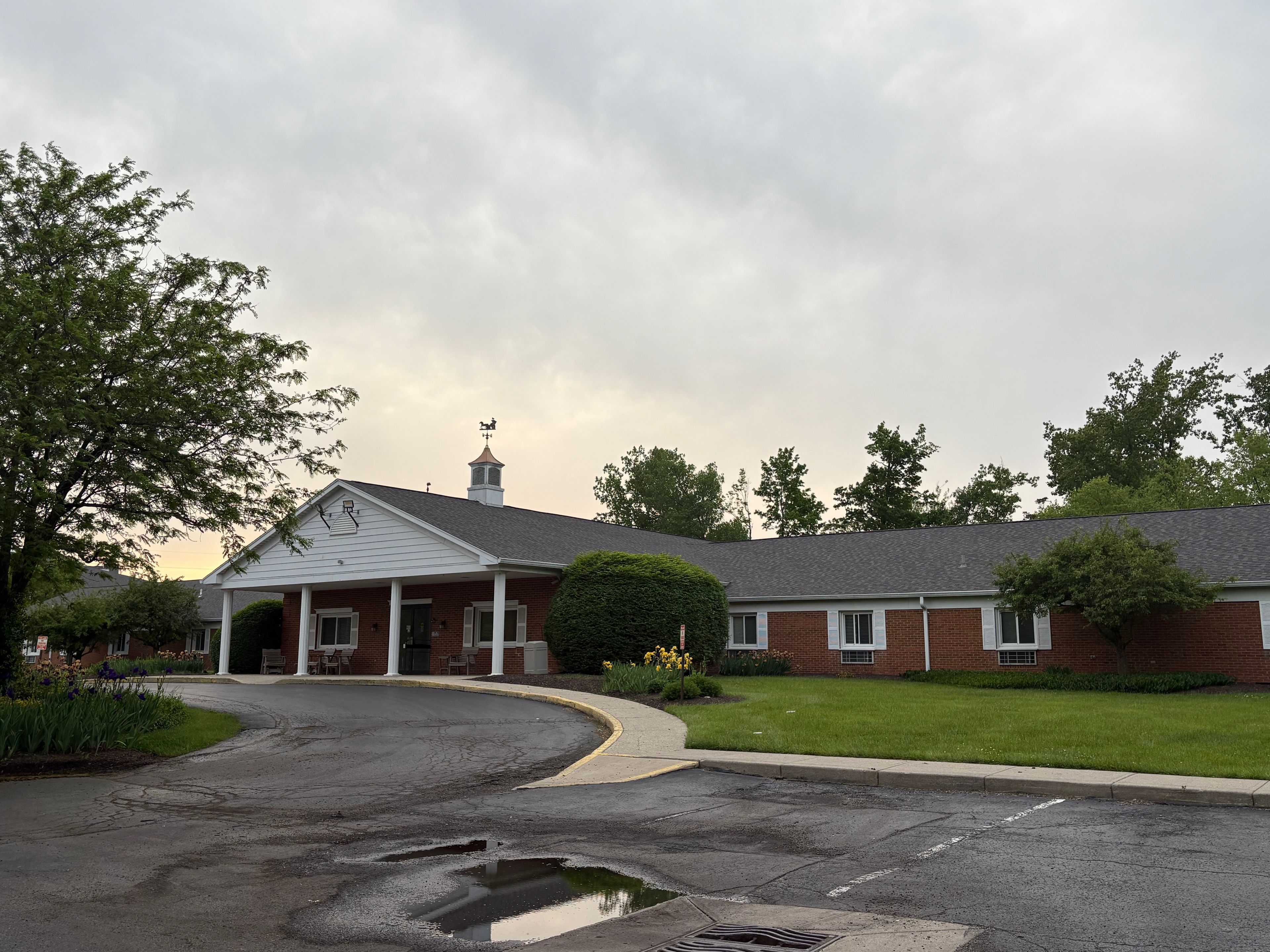 Carriage Inn Of Dayton 1