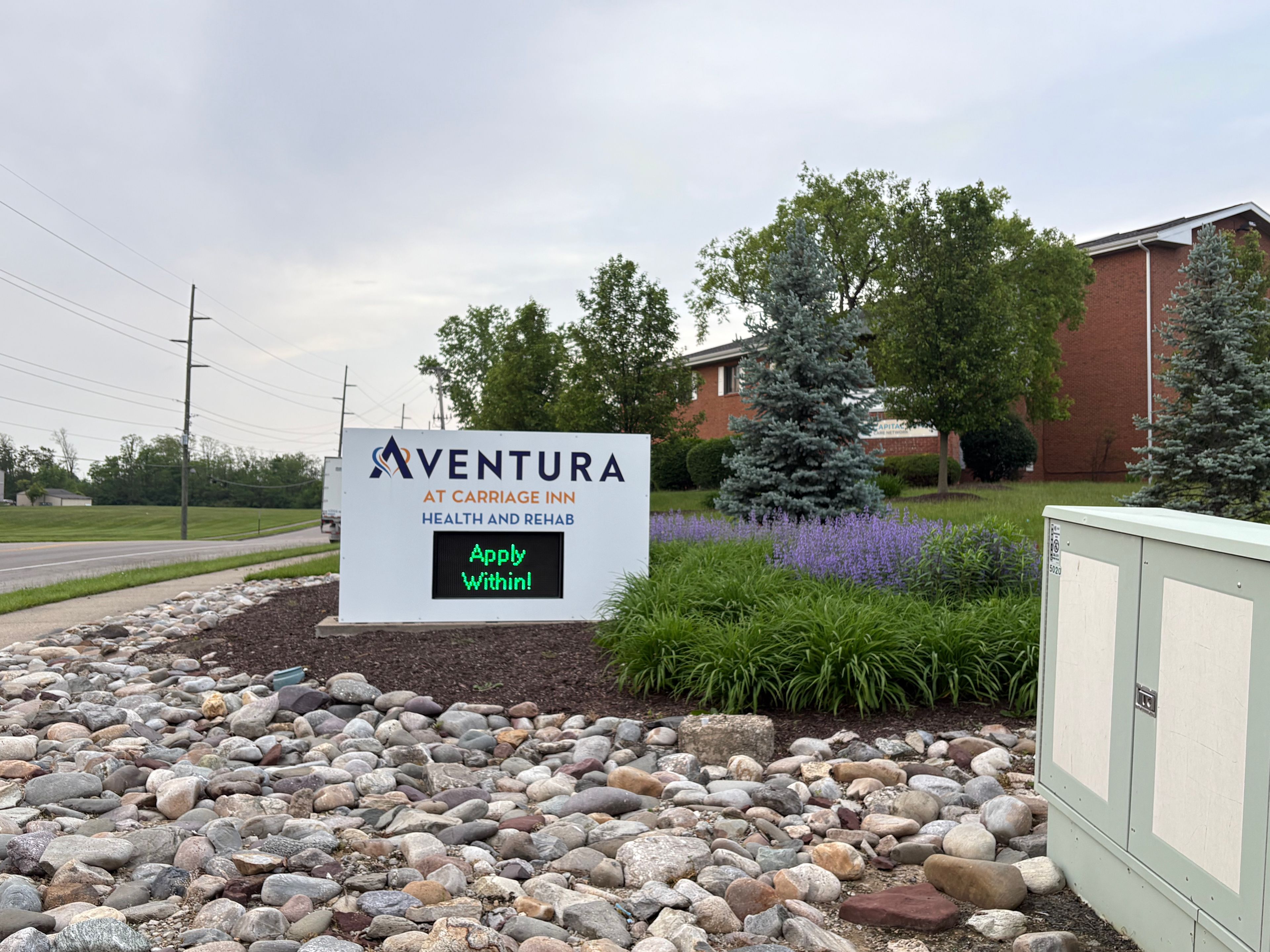 Carriage Inn Of Dayton 3