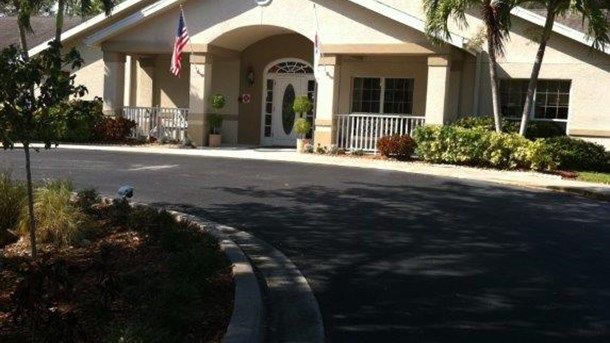Arden Courts Of Ft. Myers 3