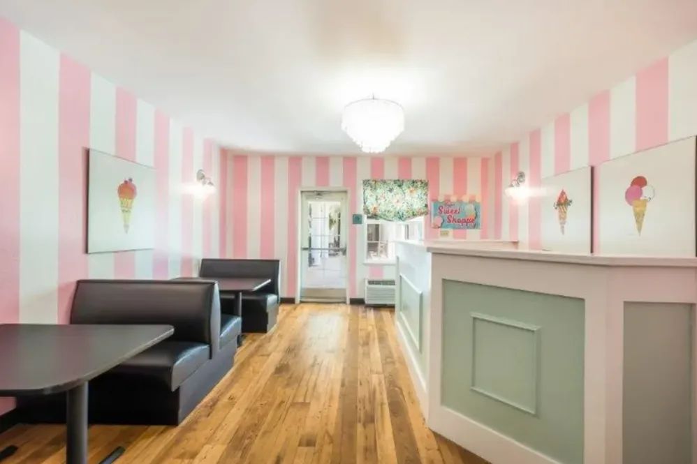 Briar Glen Alzheimer's Special Care Center 4