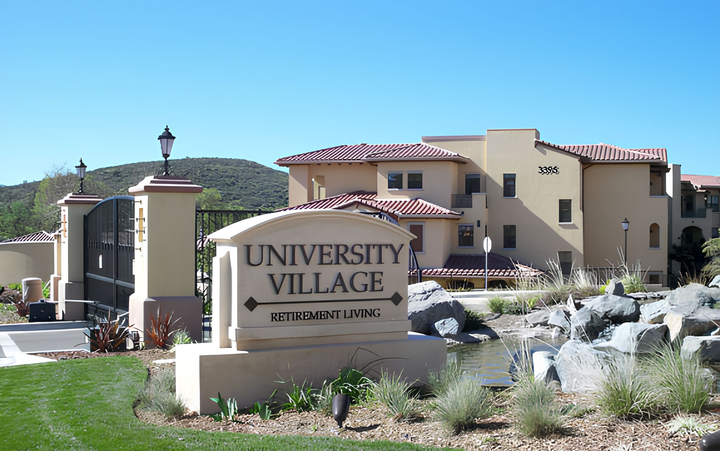 University Village Thousand Oaks 4