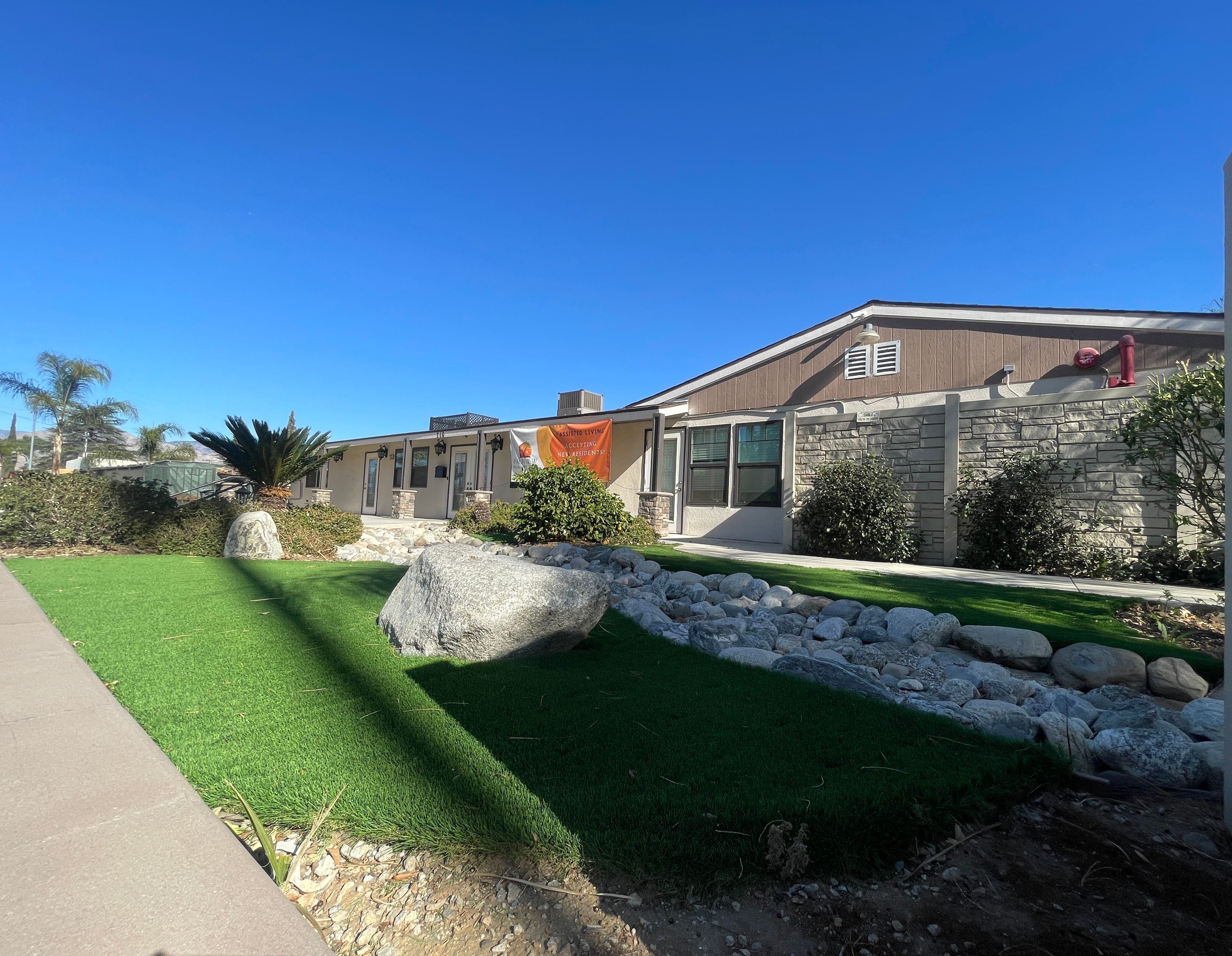 Palm View Pleasant Living 4