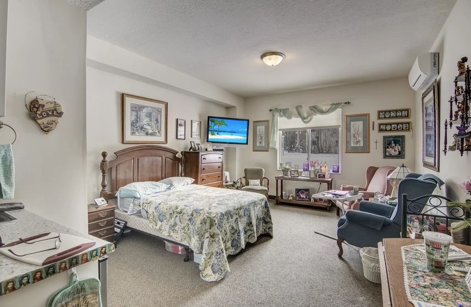 Suite Living Senior Care - Roseville 2