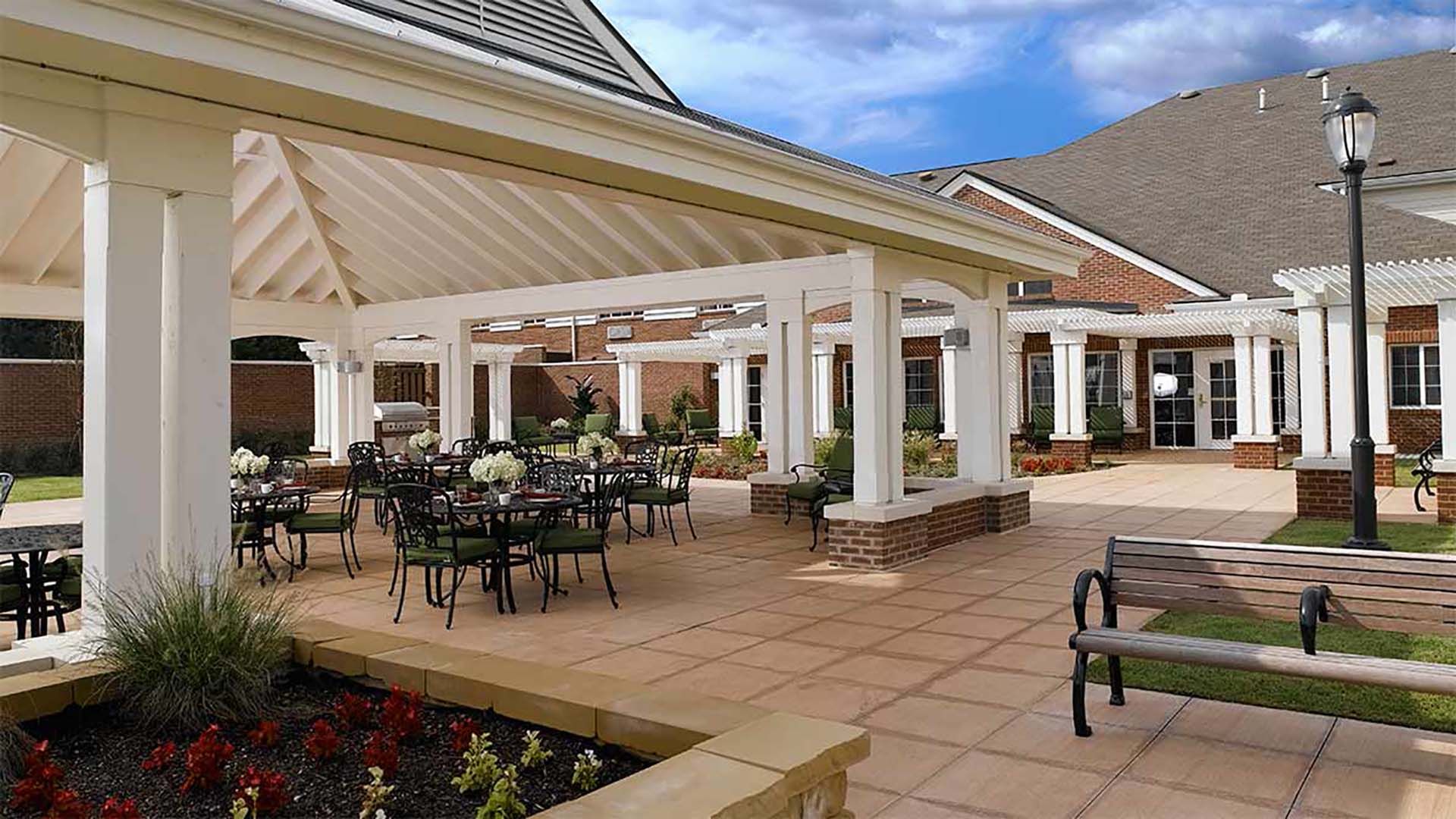 Atria Grapevine 4