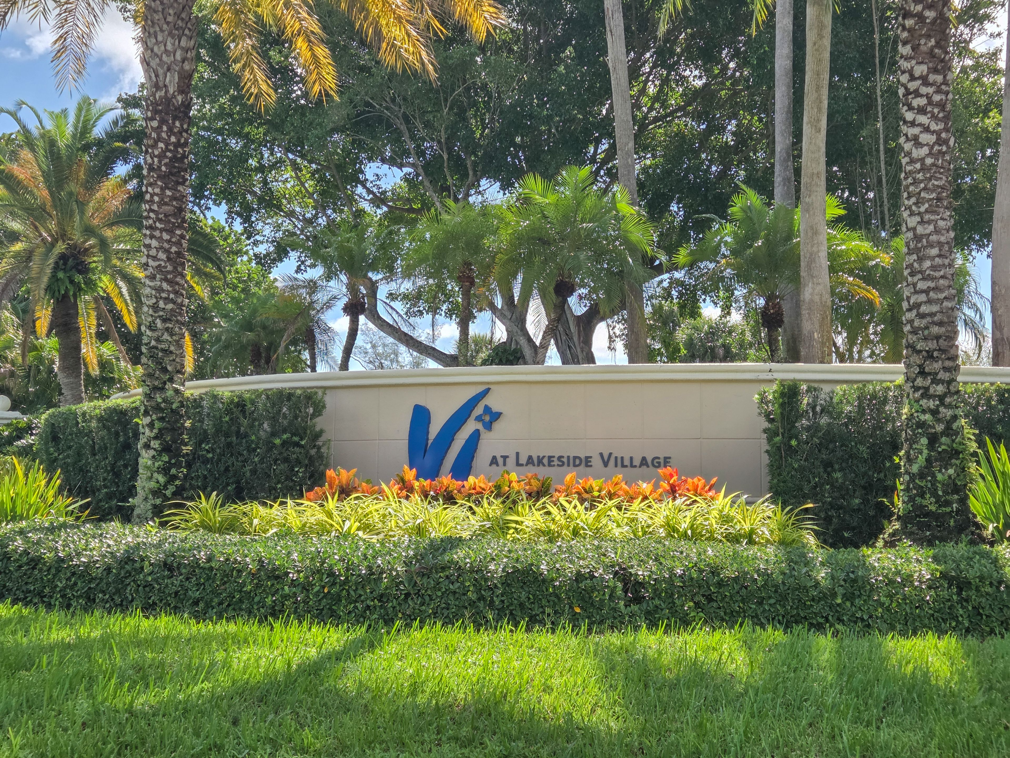 Vi at Lakeside Village 3