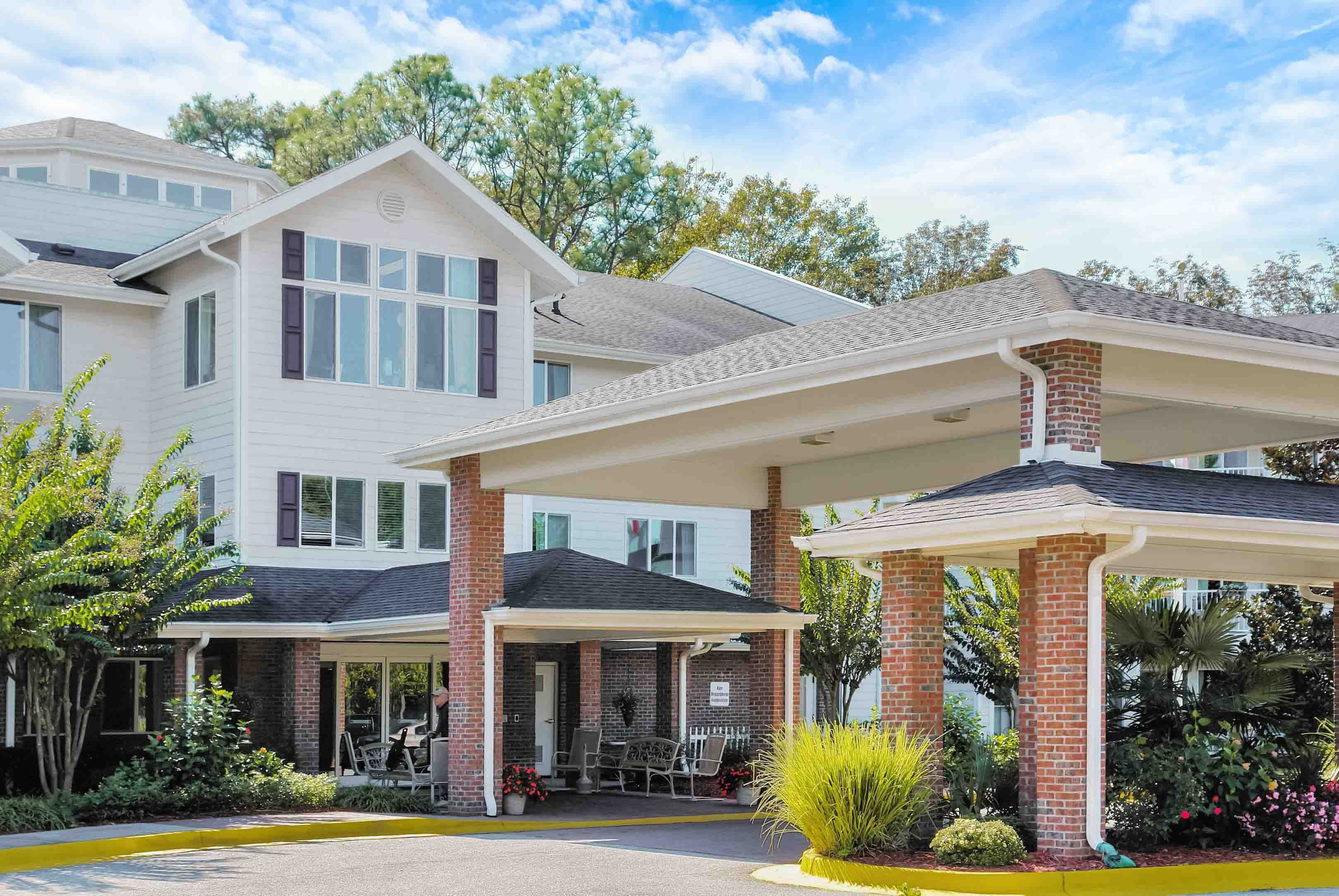 The Woods At Holly Tree Gracious Retirement Living 1