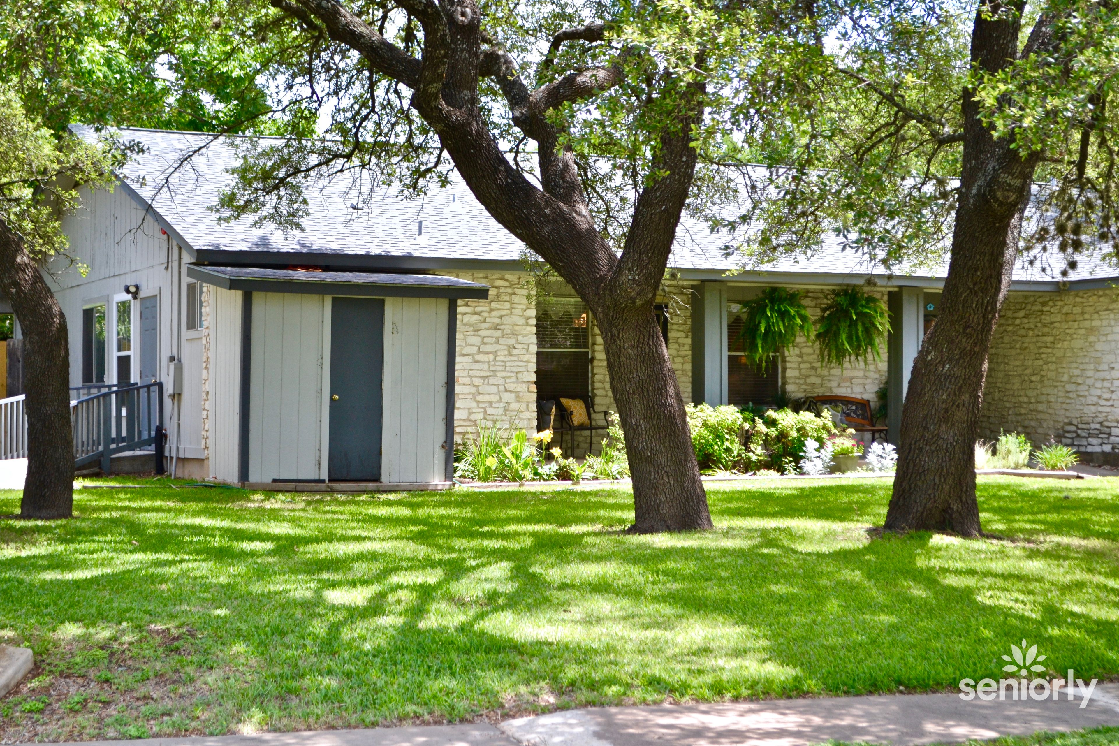 Silverleaf Eldercare at Lakeline 3