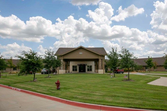 Legend Oaks Healthcare and Rehabilitation of Fort Worth 1
