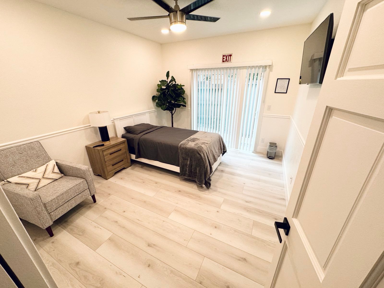 Diamond Wood Senior Care 3