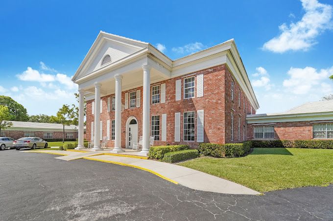 The Pearl at Fort Lauderdale Rehabilitation and Nursing Center 3