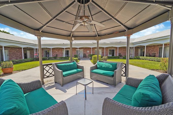 Manor Pines Convalescent Center 4