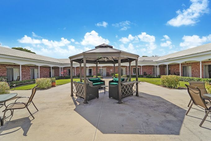 Manor Pines Convalescent Center 4