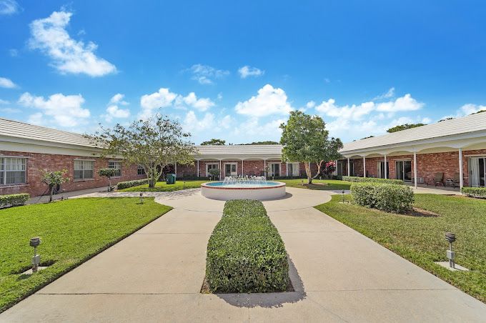 Manor Pines Convalescent Center 4