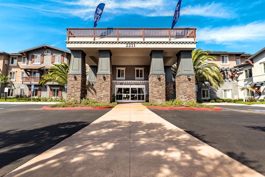 The Vistas at Oxnard Senior Living 4