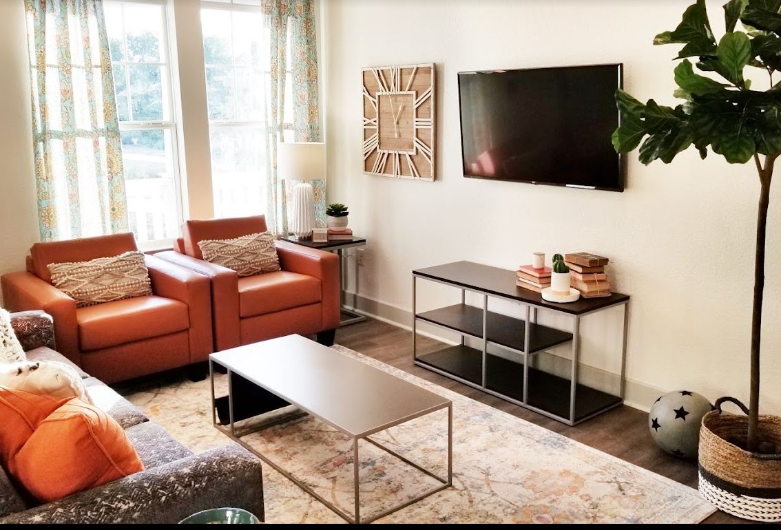 Daymark Living 3