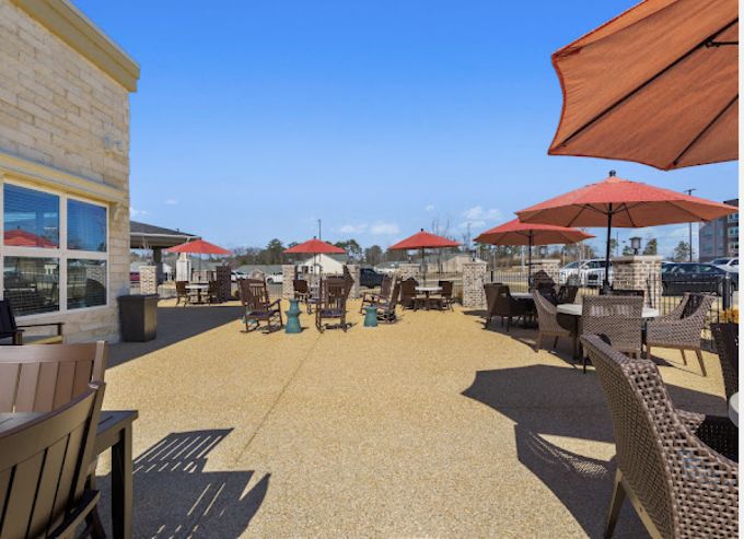 Landmark Lifestyles At Tupelo 1