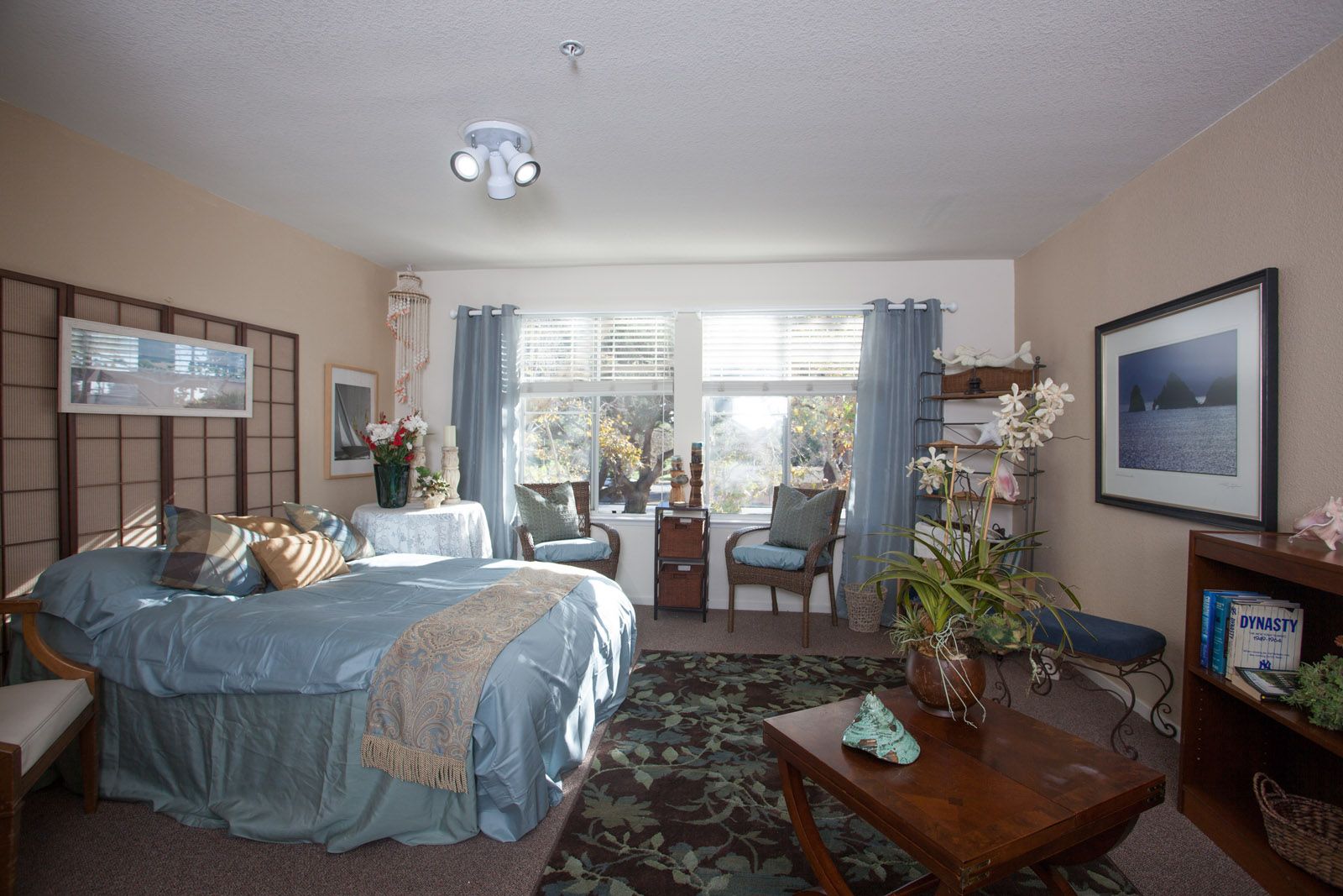 Waters Edge Lodge 2