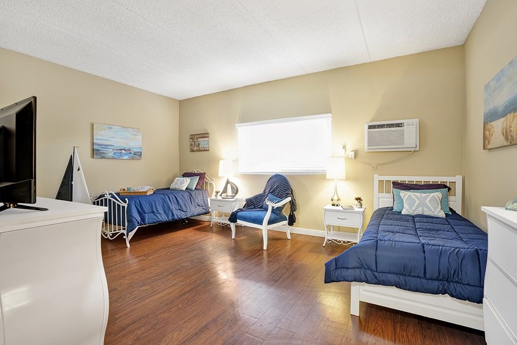 Arbor Palms Of Anaheim 2