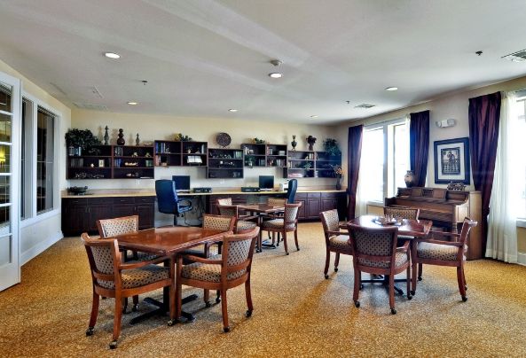 Pecan Point Assisted Living & Memory Care 4