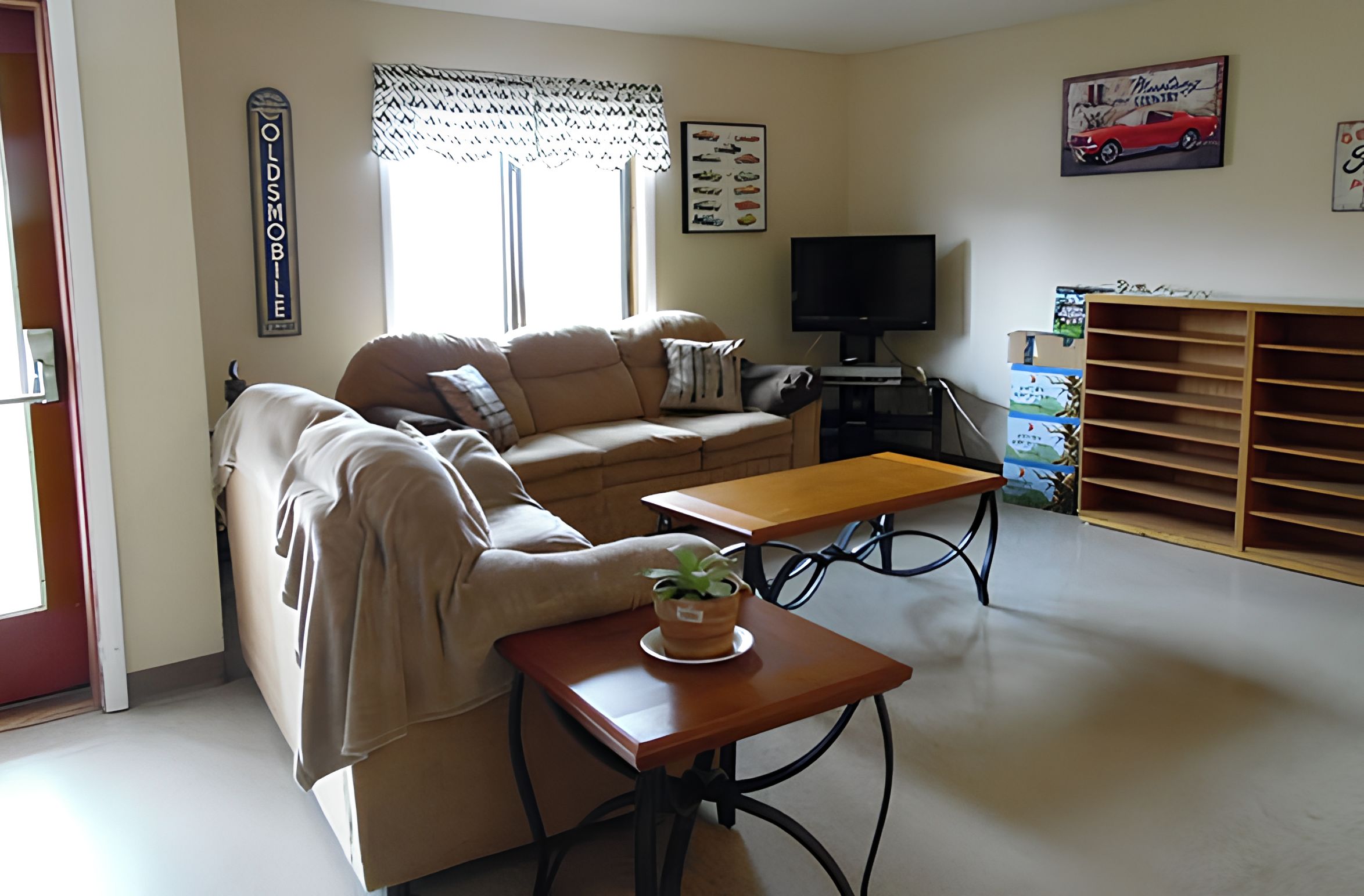 Adirondack Manor HFA 4