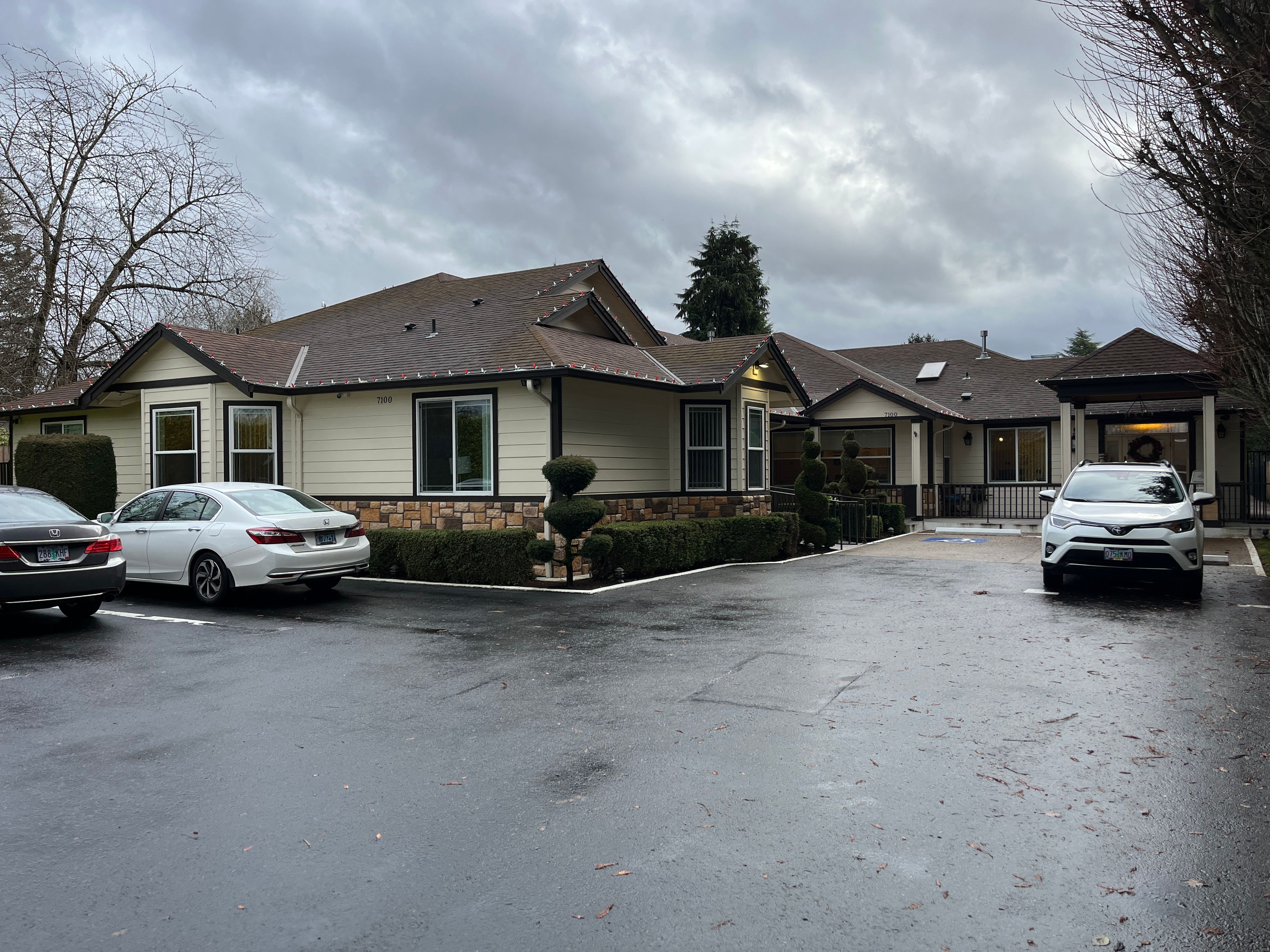 Mapleview Manor 4