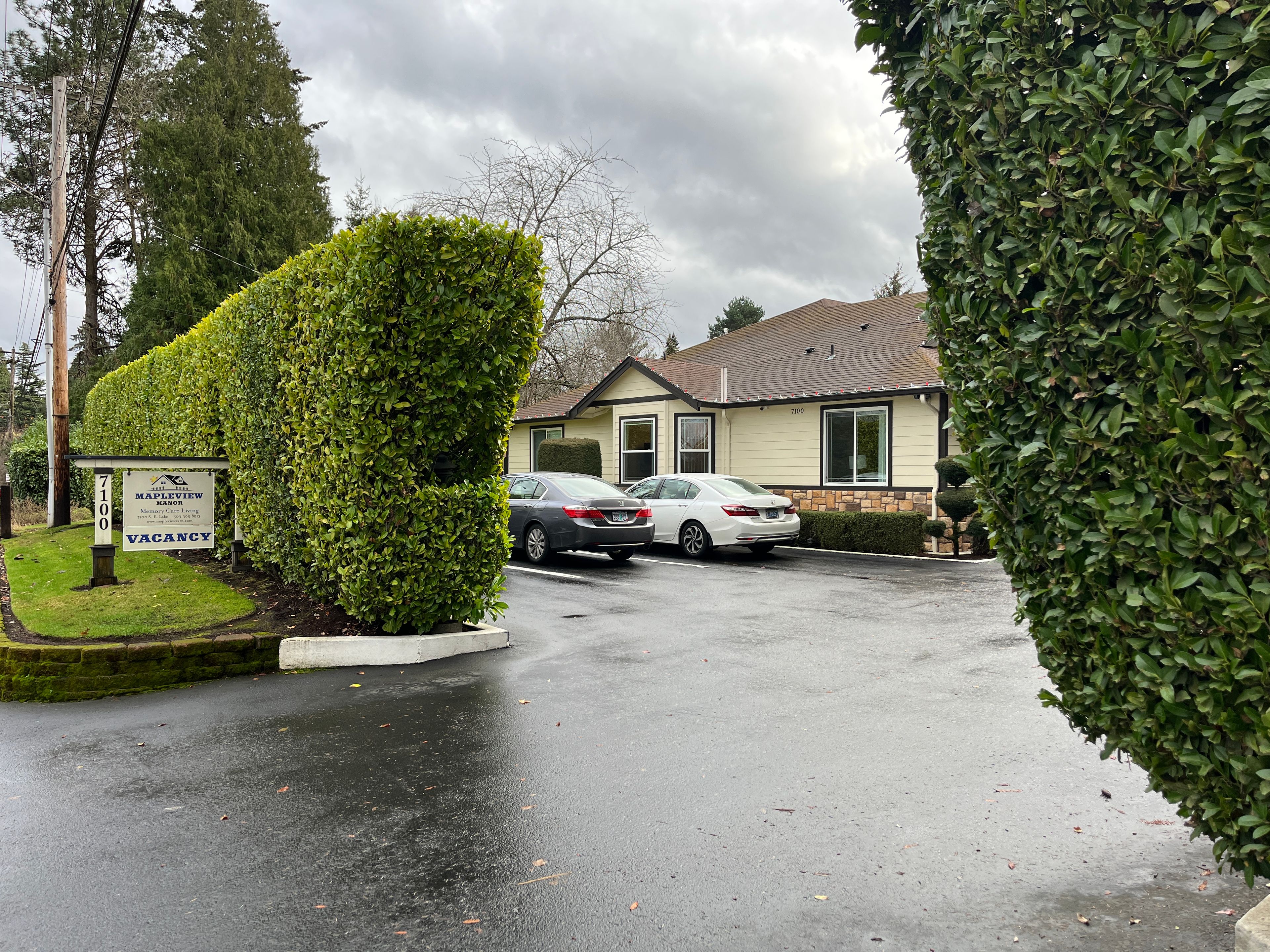 Mapleview Manor 1
