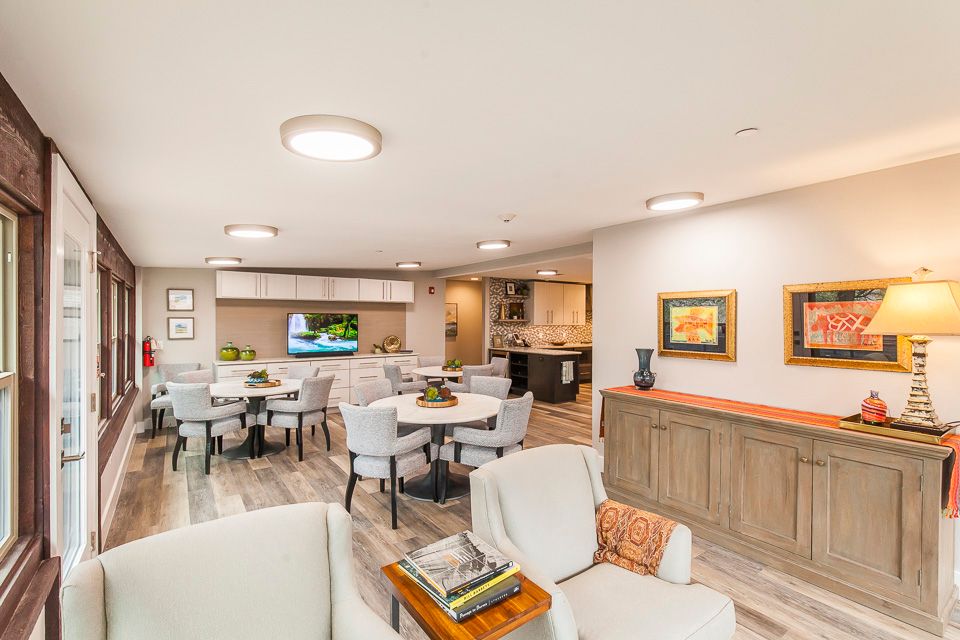 Silverleaf Eldercare at the Arboretum 3