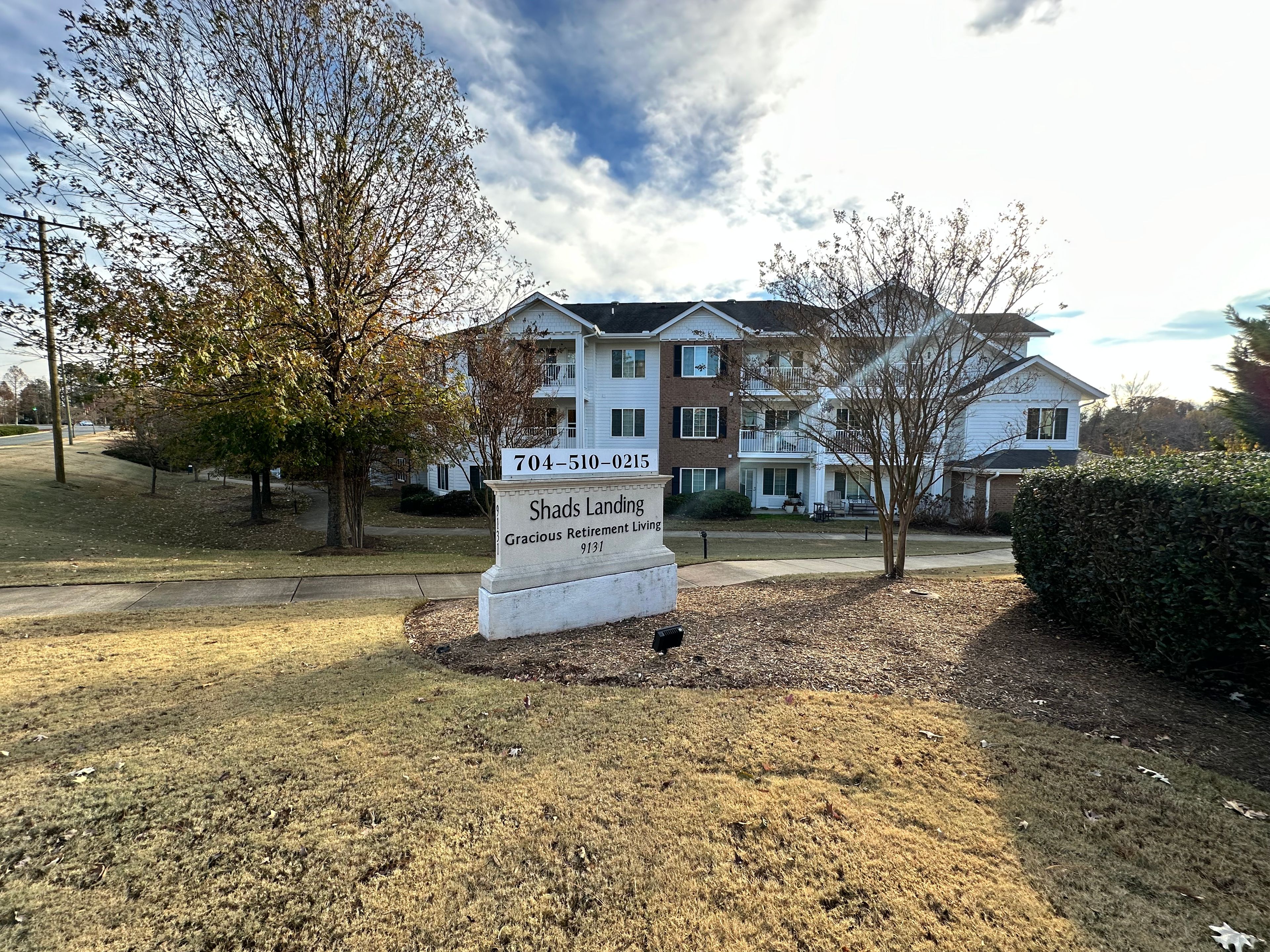 Shads Landing Gracious Retirement Living 1