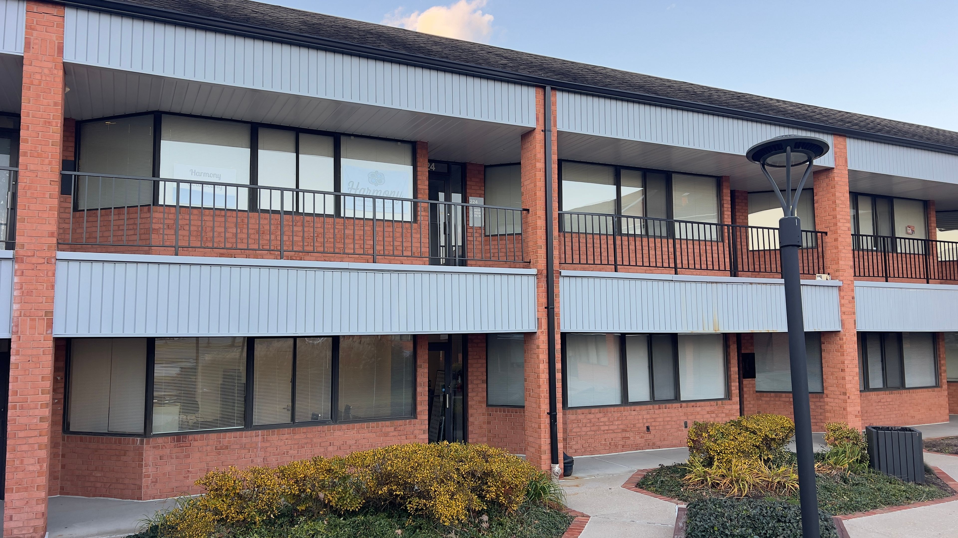 Monarch White Marsh 3