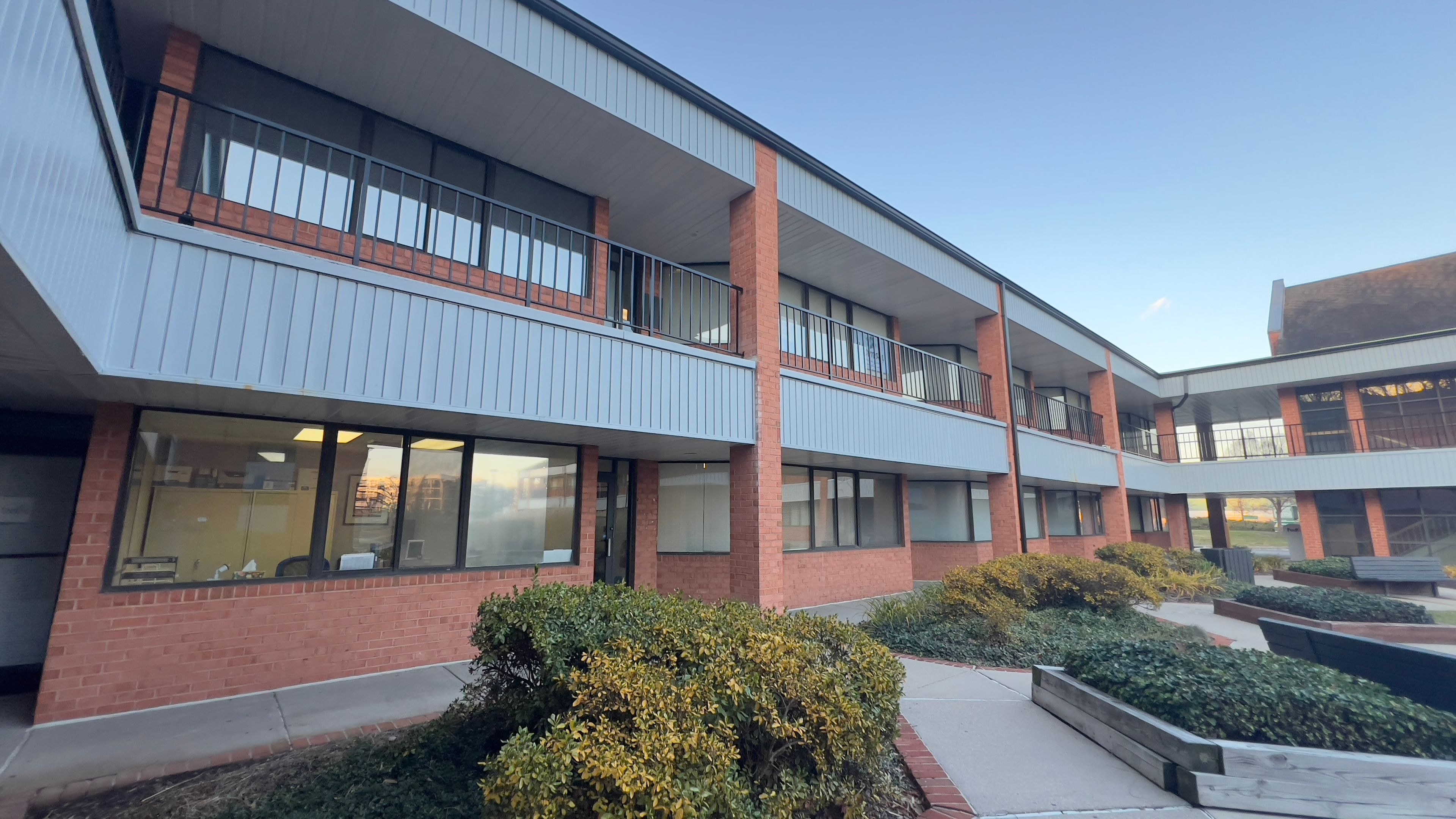 Monarch White Marsh 4