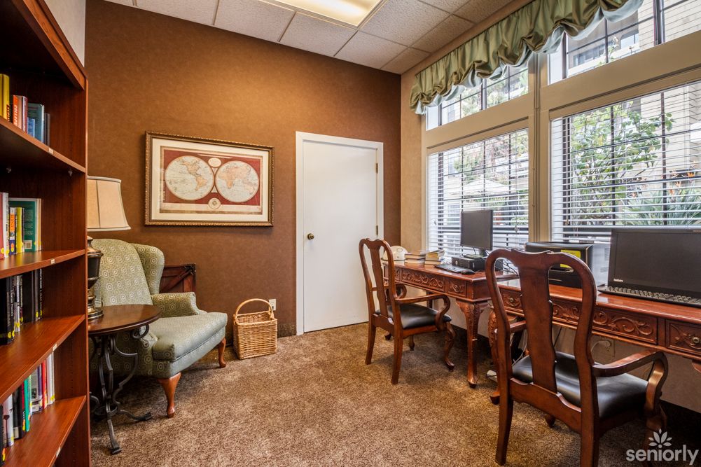Carlton Senior Living Pleasant Hill - Martinez 2