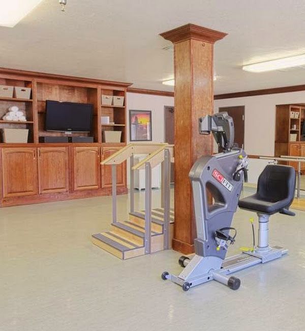 Auburn Oaks Care Center 1