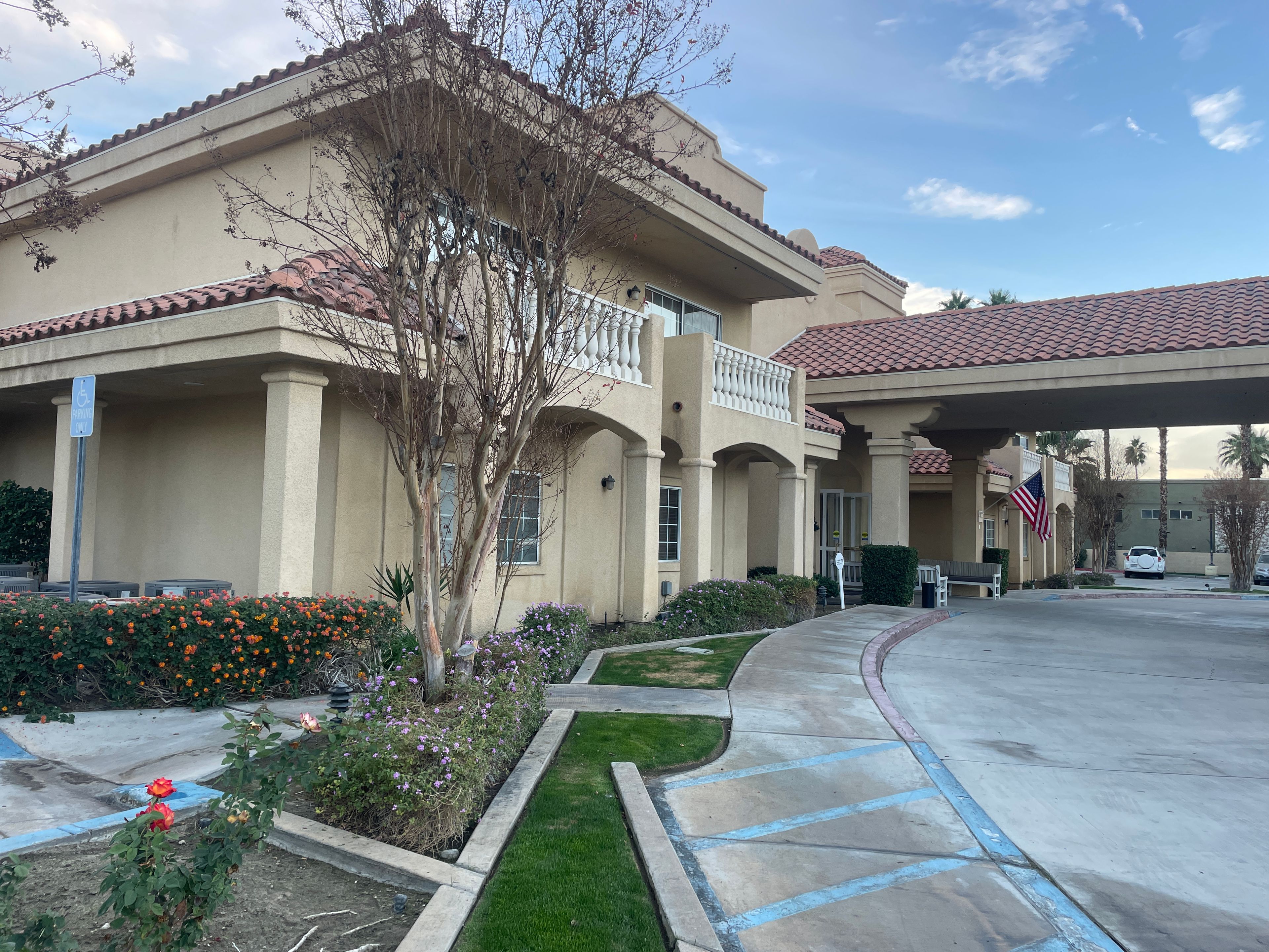 Hallmark-Palm Springs 4