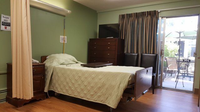 Carlmont Gardens Nursing Center 2